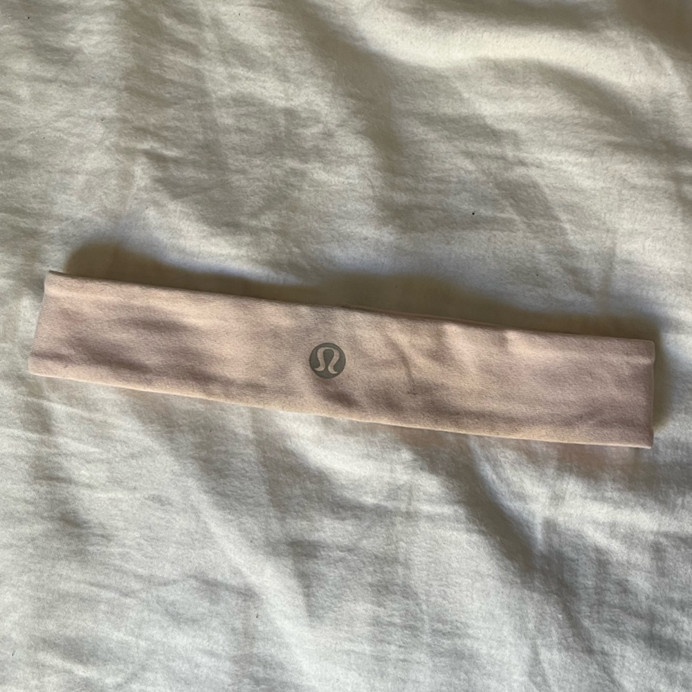 Lululemon headband 🍋